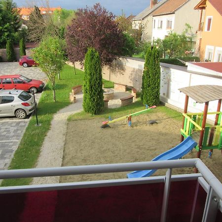 Zafir Sziget Apartman Sárvár Extérieur photo