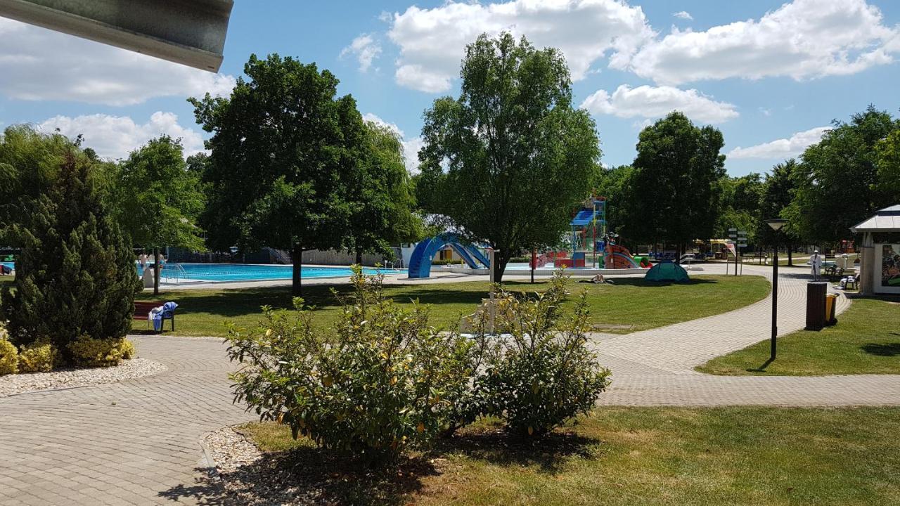 Zafir Sziget Apartman Sárvár Extérieur photo