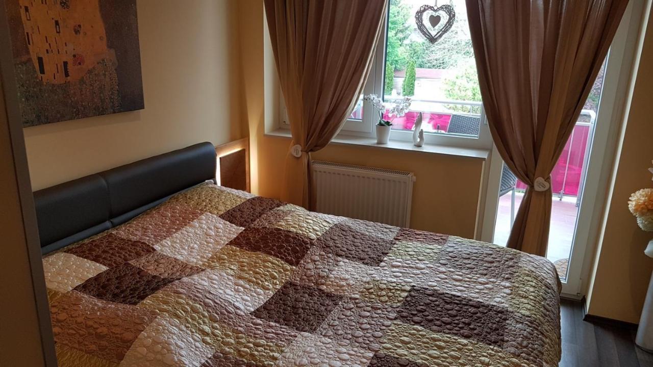 Zafir Sziget Apartman Sárvár Extérieur photo